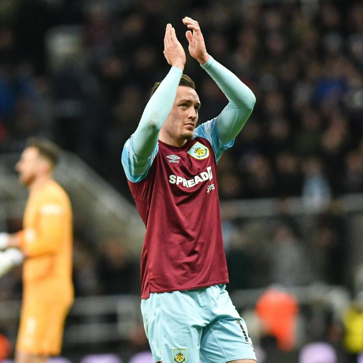 转会期足总杯传出新动向；上海申花伤情更新；管理层表态——话题不断；纪律约束更严格的简单介绍