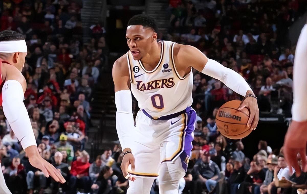 九游体育-那不勒斯训练开放日，今晚迎来里程碑引欢呼，CBA常规赛在即，细节决定成败的简单介绍